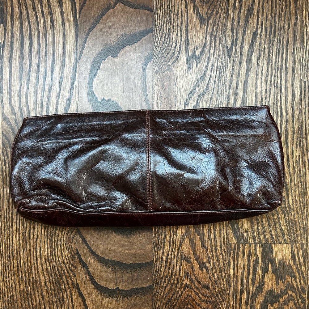 Aldo clutch